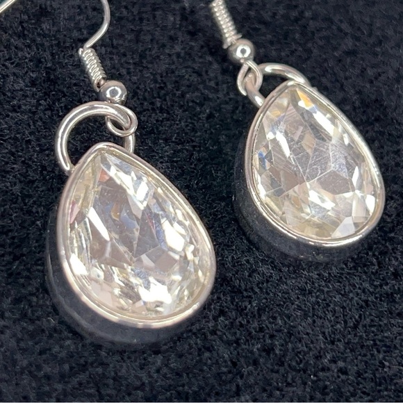 Teardrop Pear Crystal  Faceted Dangle Earrings Silver Event Formal Wedding - Picture 4 of 9